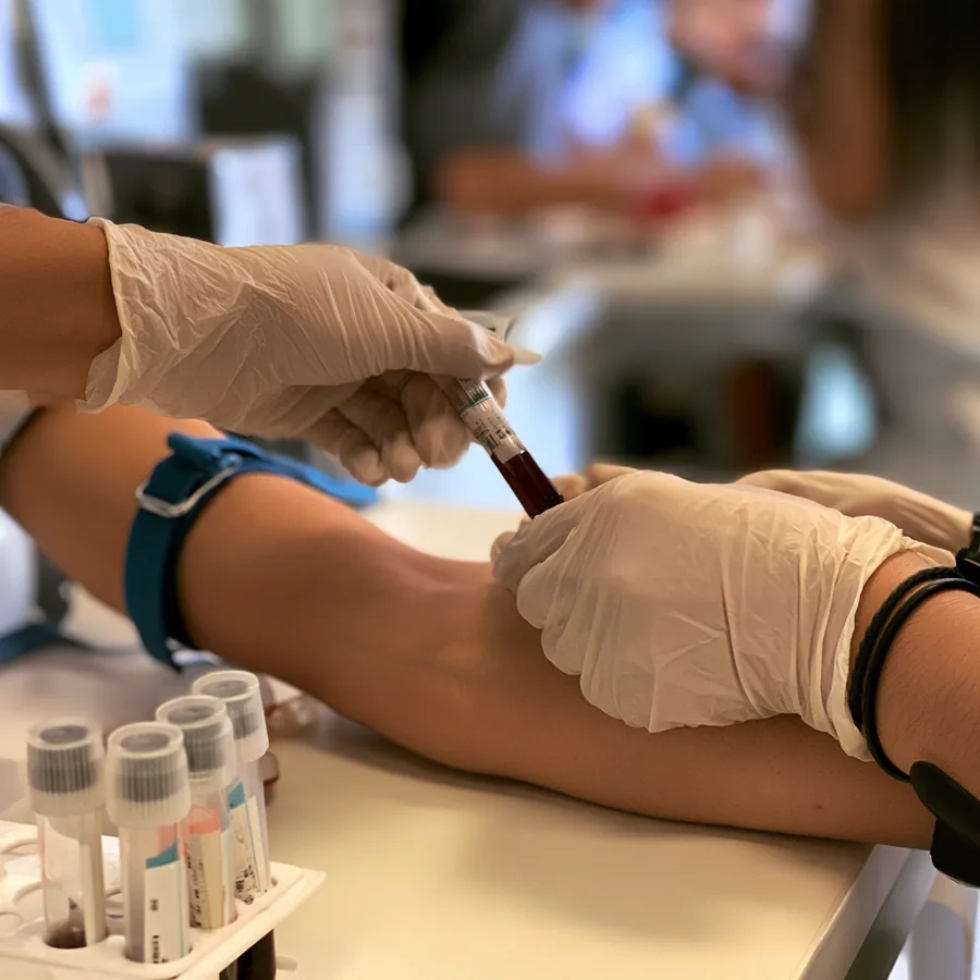 Técnicas de Inyección y Extracción de Sangre
